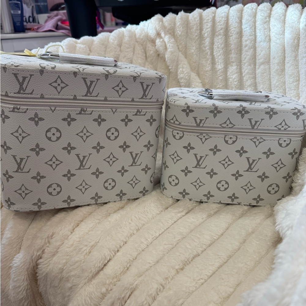 Source Unknown Monogram Cream and Gray Cosmetic B… - image 1